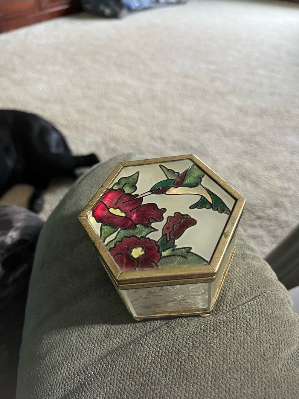 Hexagonal Floral Glass Trinket Box - Red & Green